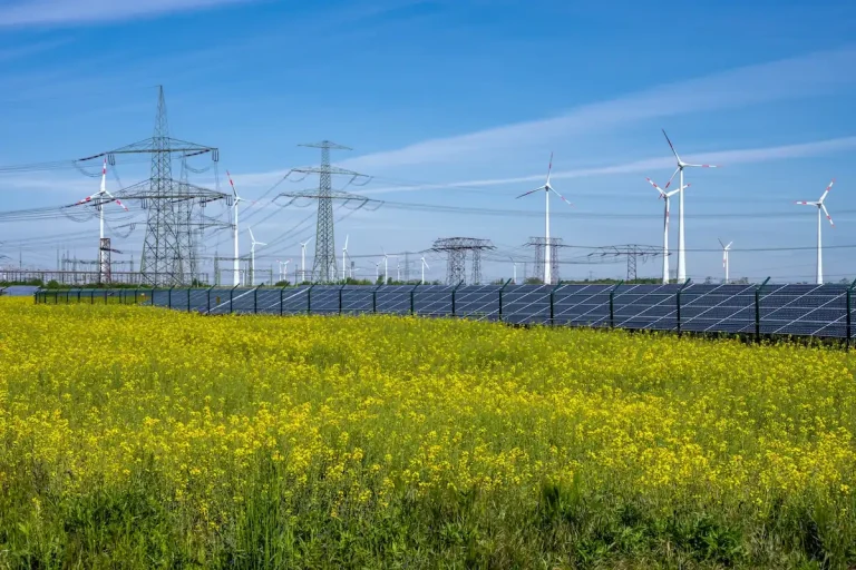 Differenza tra autoconsumo collettivo e comunità energetiche